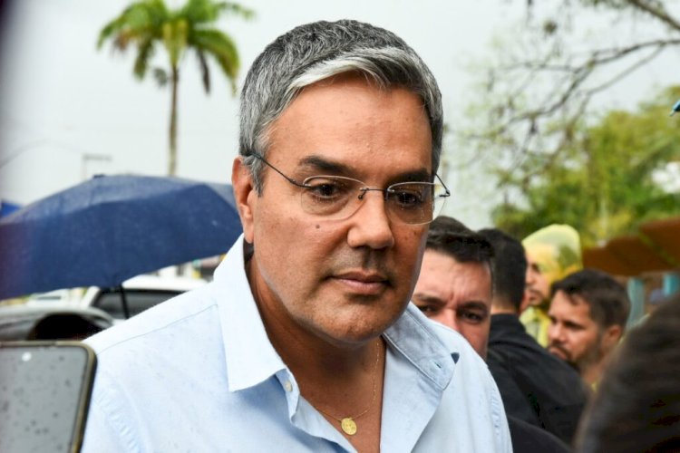 Em vídeo, Prefeito de Lagarto admite falta de remédios e expõe falha de gestão ao cobrar o próprio secretário